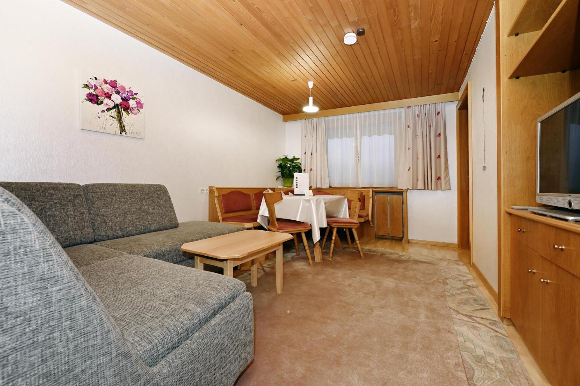 Gaestehaus Rundblick Schruns Eksteriør billede