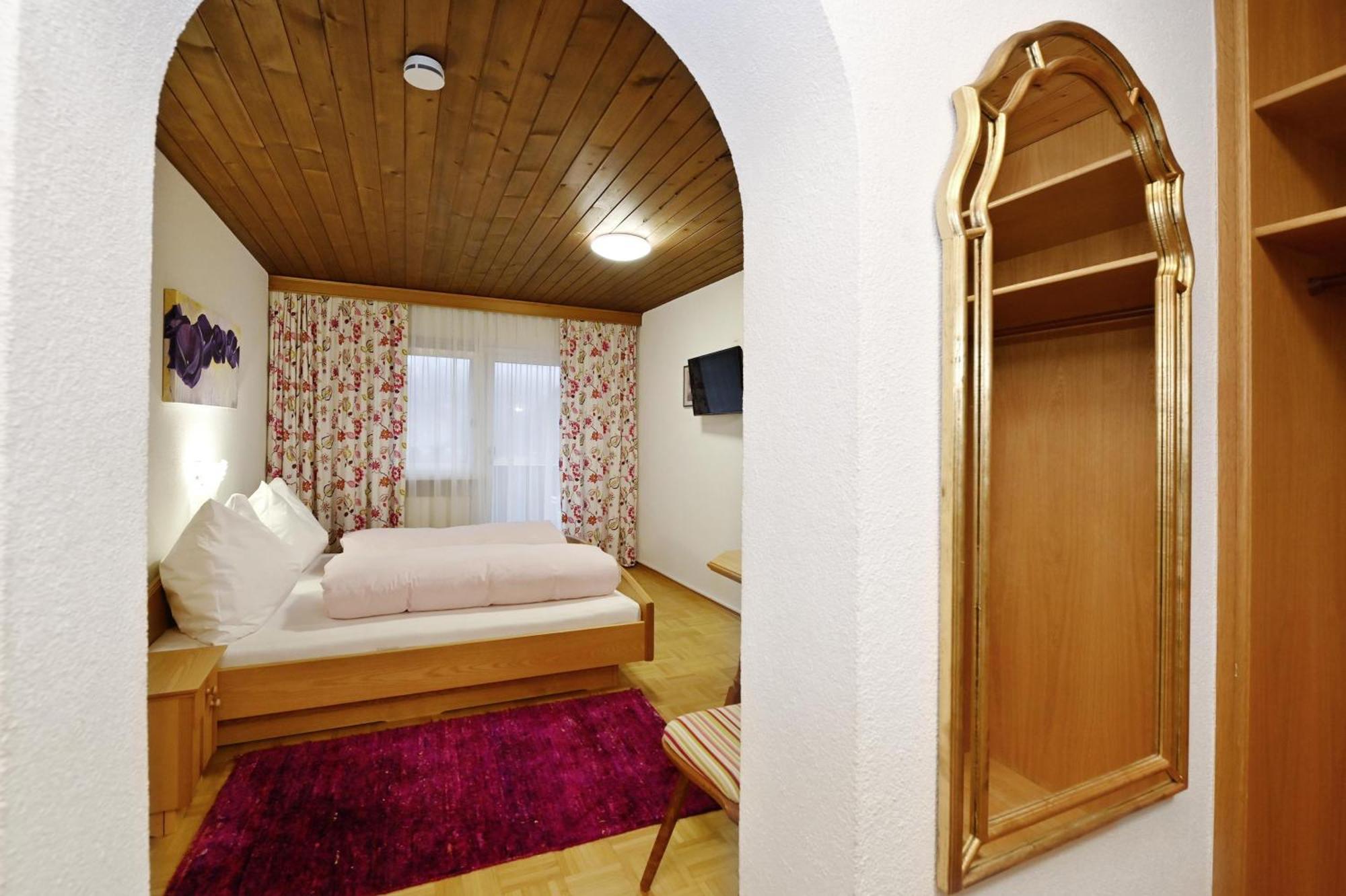Gaestehaus Rundblick Schruns Eksteriør billede