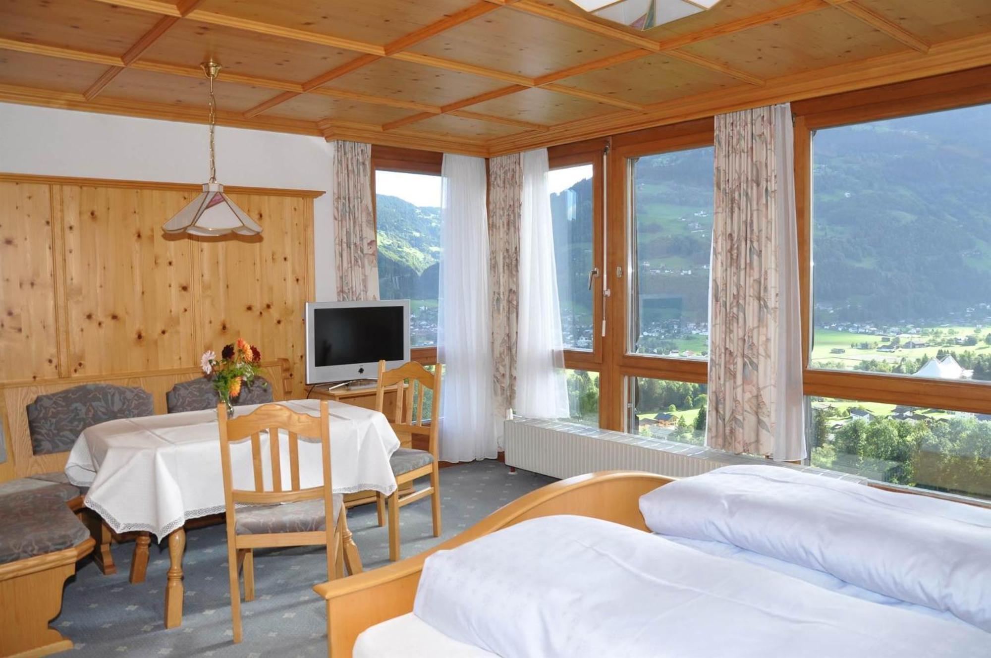 Gaestehaus Rundblick Schruns Eksteriør billede