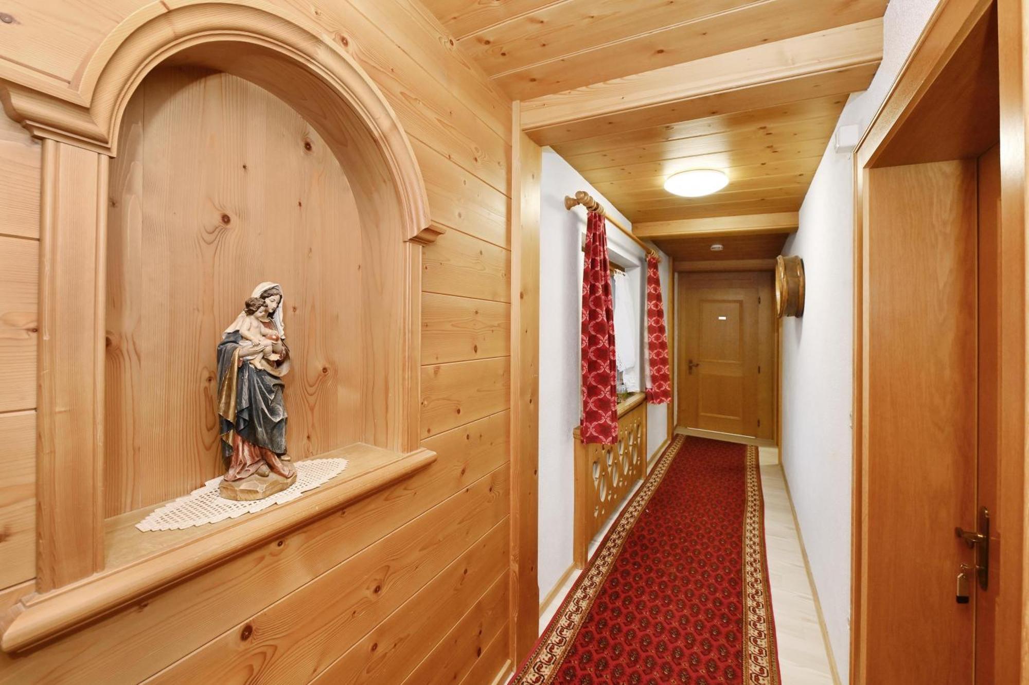 Gaestehaus Rundblick Schruns Eksteriør billede